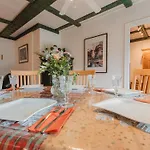 The Alpine Classic By Interhome Lägenhet *
